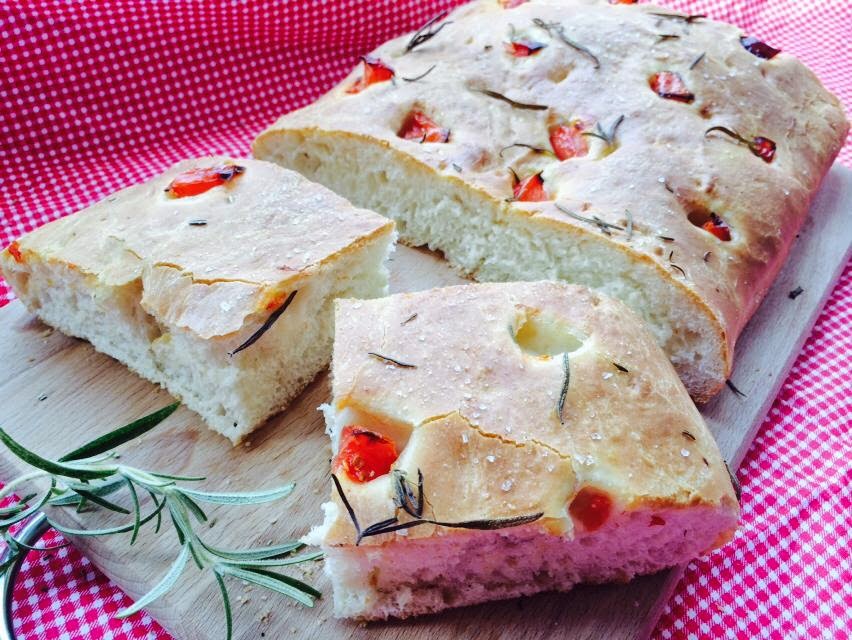 Focaccia - lekka i prosta przekąska 1012578_878065652218862_4503760686606300961_n Focaccia - lekka i prosta przekąska