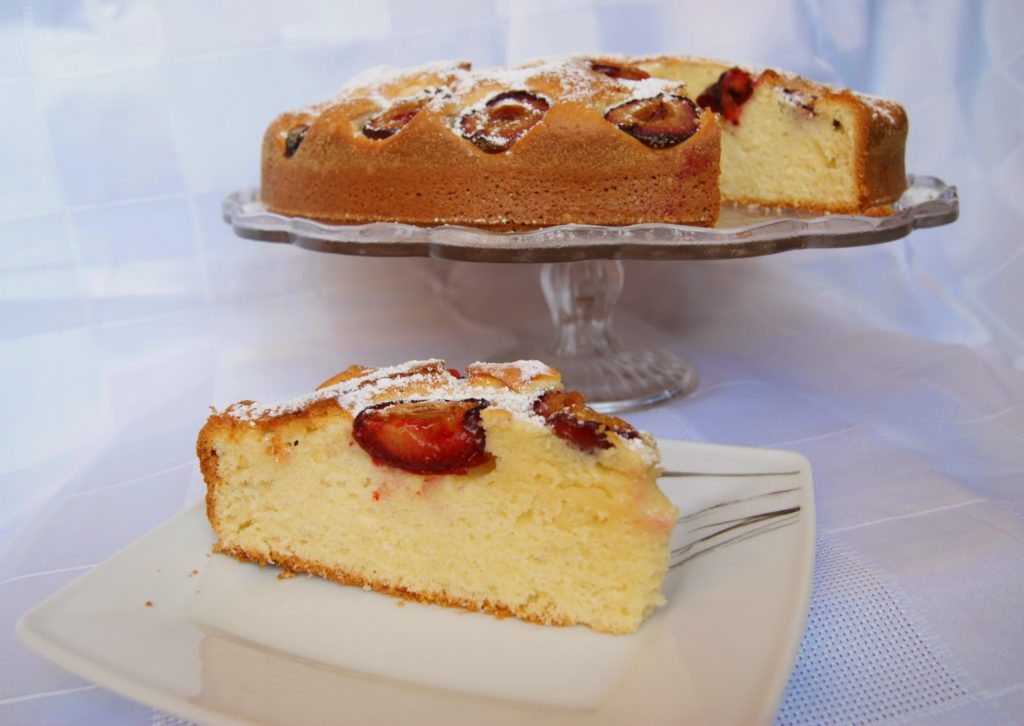 DSC04613-1024x726 Ciasto ucierane ze śliwkami